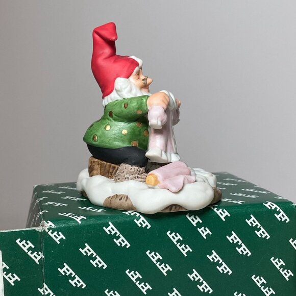 Fitz Floyd Holiday Hamlet Doll Maker Enchanted Forest 19/733 Making the Dress - Picture 5 of 6